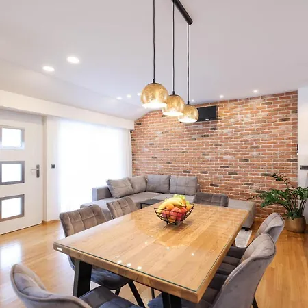 Fortuna Apartment *